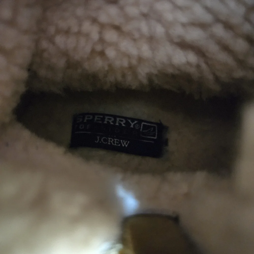 Women’s Sperry J. Crew Shearwater Duck Boots 100% Wool Lining Size 9 Ivory